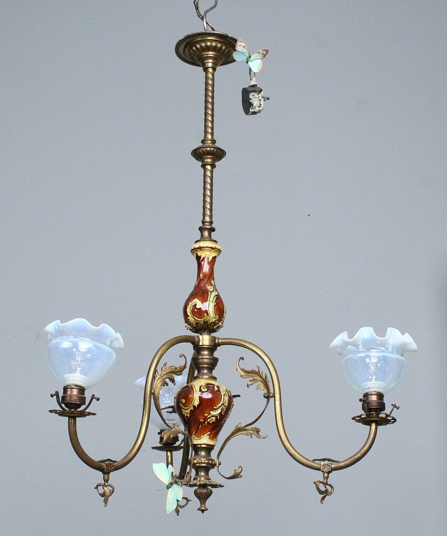3-flammige Jugendstil Deckenleuchte.