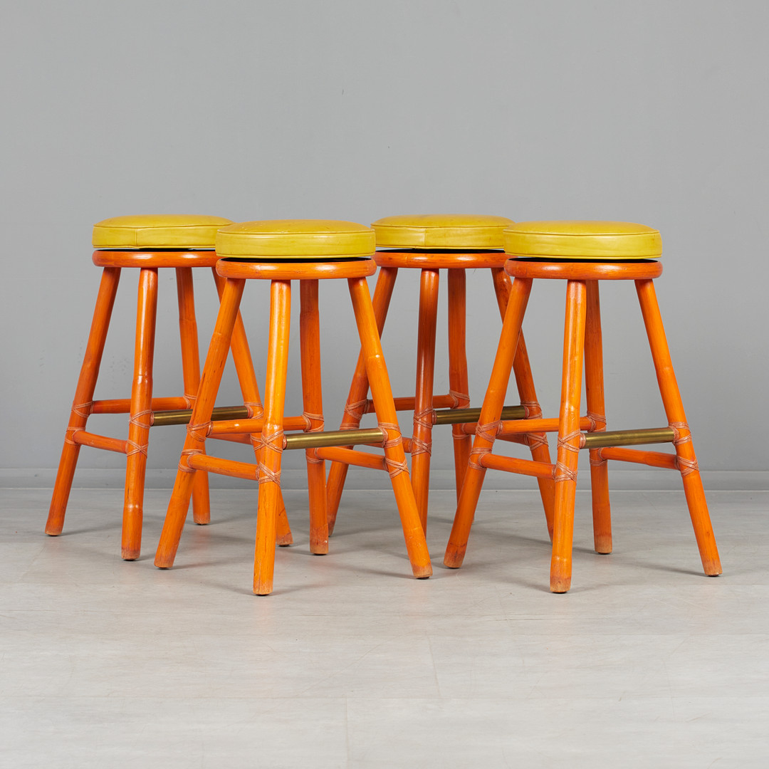 LYDA LEVI. McGuire, Barhocker, Rattan, Leder, 1980er Jahre, USA. (4).