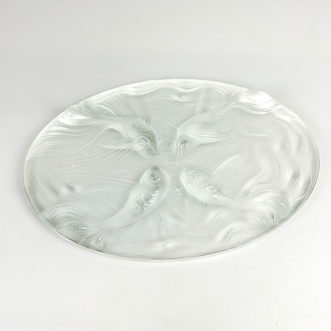 LALIQUE STYLE GLASS PLAQUE.