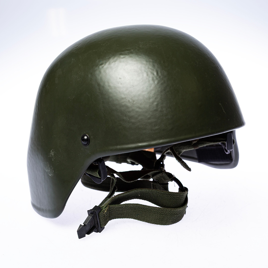 MILITÄRHJÄLM, Sverige modell 90.