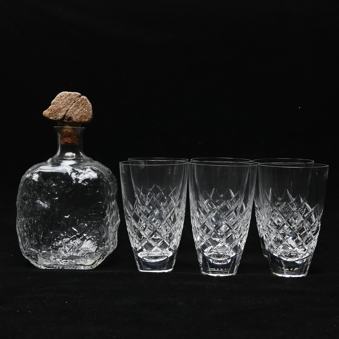 KARAFF, GLAS, med stenpropp och GROGGLAS, 6 st, med slipad dekor.