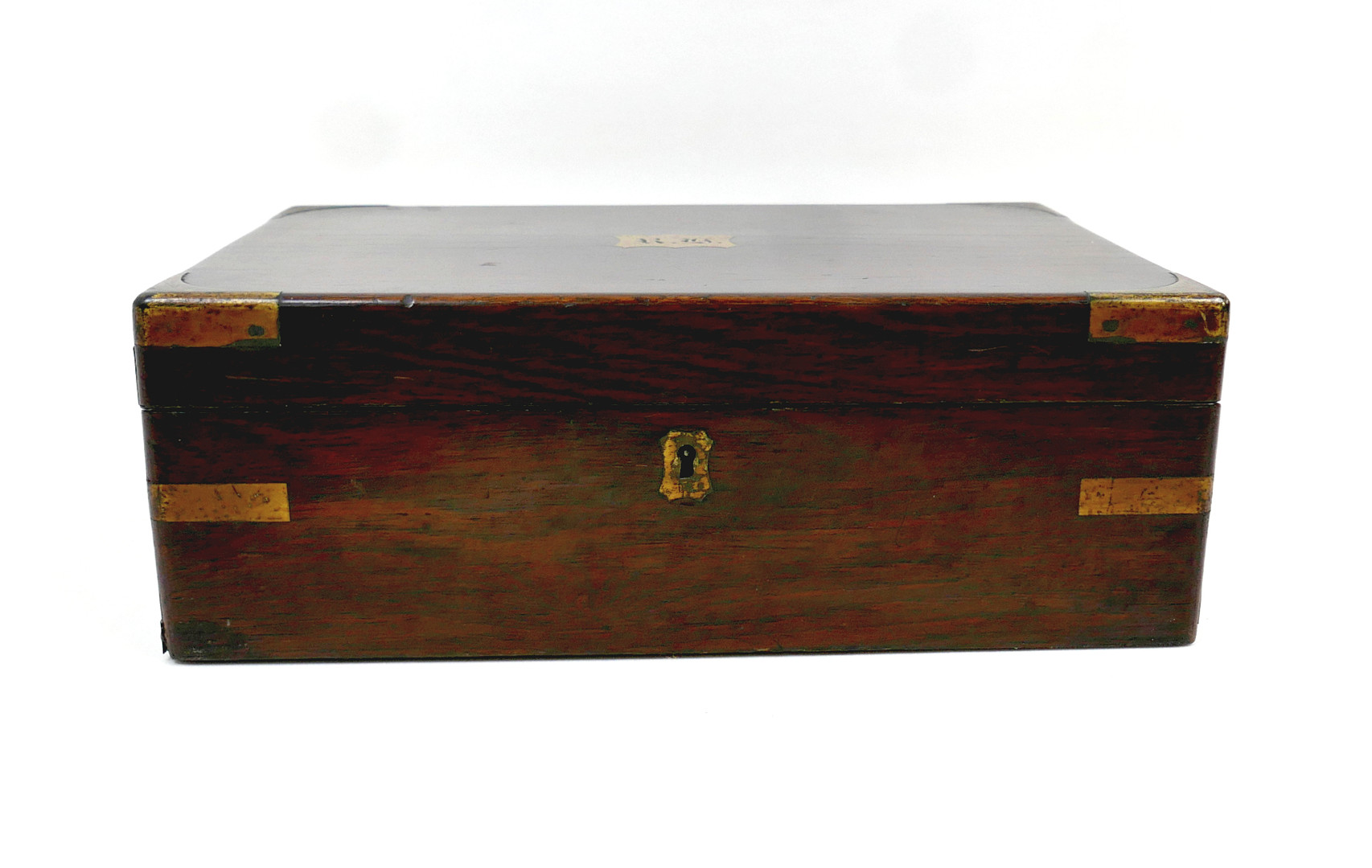 A 19TH CENTURY ROSEWOOD WRITING SLOPE WITH BRASS CORNERS.