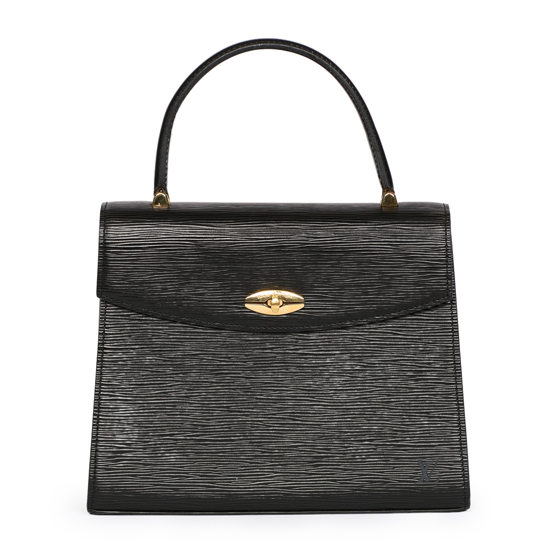 LOUIS VUITTON. “Malesherbes” taske af sort Epi læder med gyldne beslag. Frankrig.