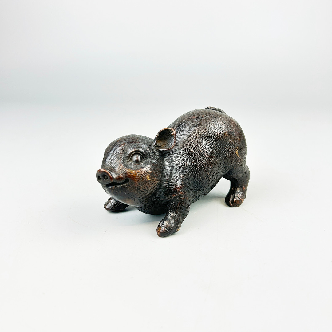 BRONZE PIGLET.