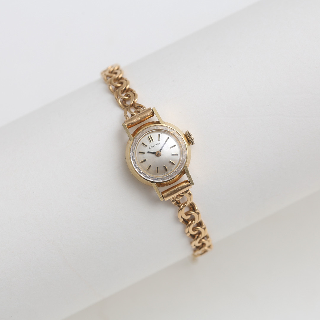CERTINA armbandsur, boett samt länk 18K guld.