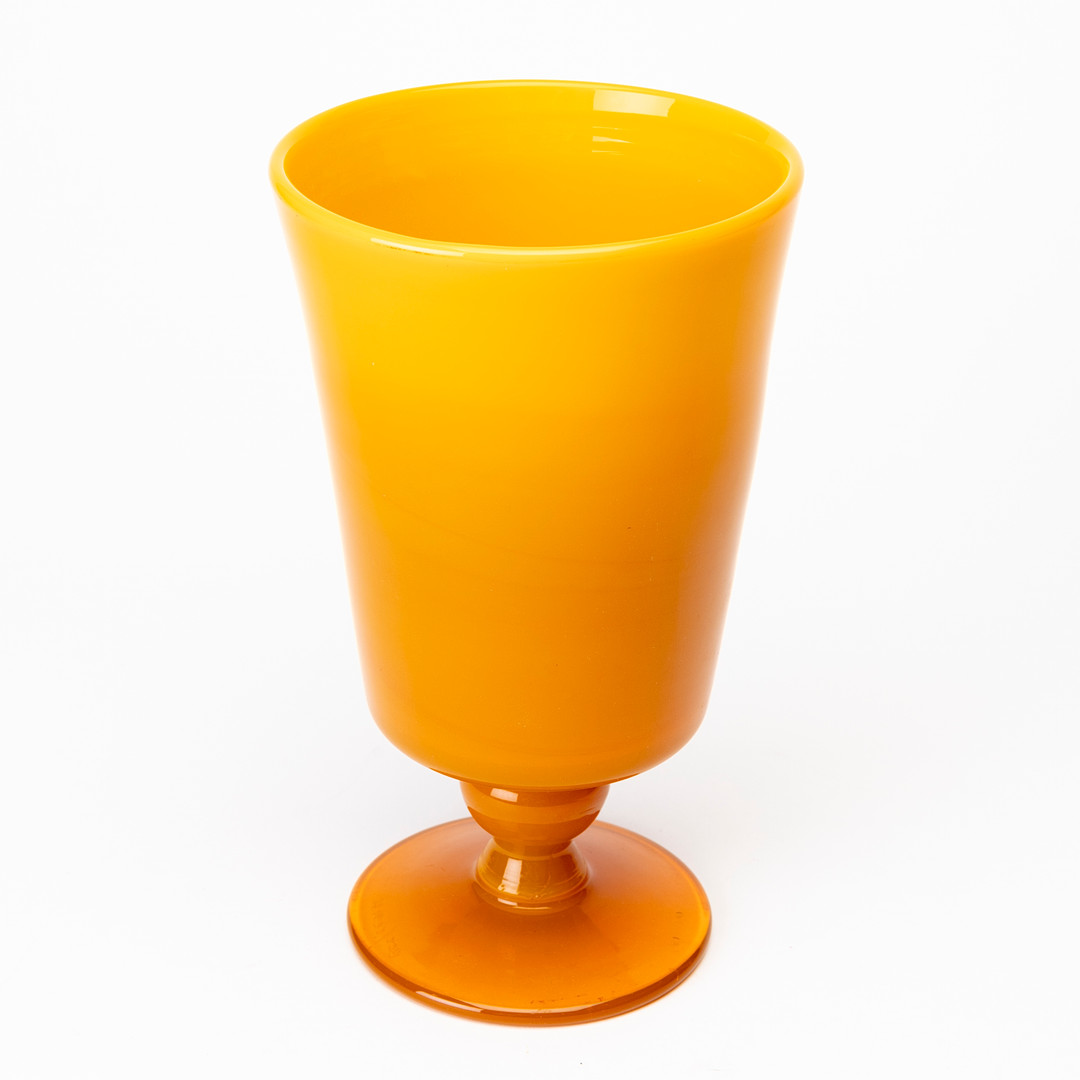 ERIK HÖGLUND. Vas på Fot, gultonat glas, Boda.