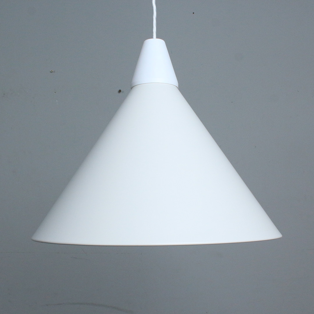 LOUIS POULSEN. Trichter Deckenleuchte/Billard Deckenlampe, Modell '' 16524 ''.