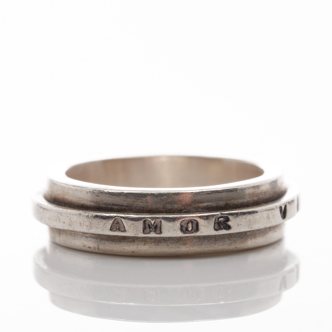 Avo Edge Ring, Sterlingsilver.