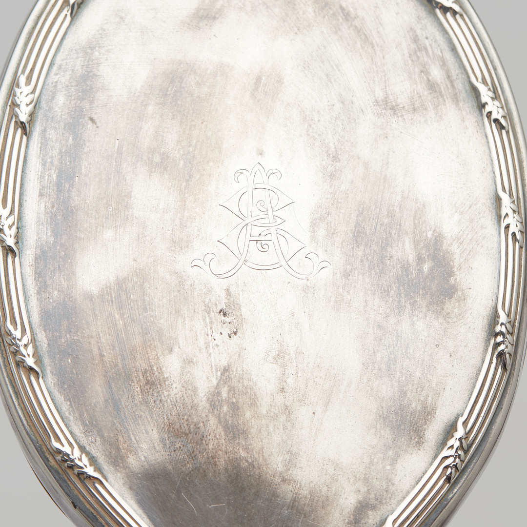 Wohl Charles Henry Dumenil, Frisierset im Modern Style / Spiegel & Bürste, 925er Silber, ca. 1916, London, England. (2).