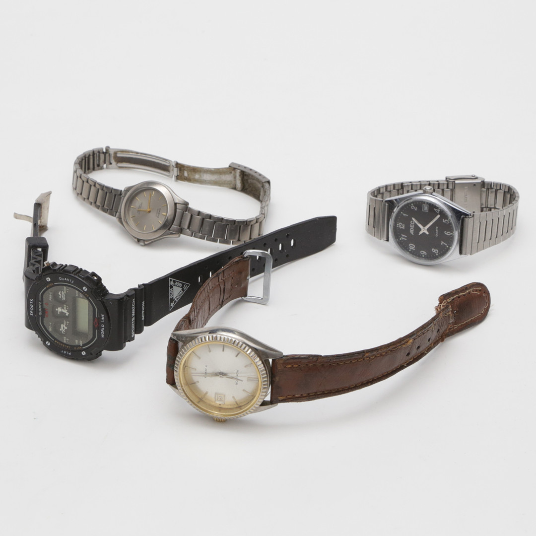 ARMBANDSUR, 4 st, bland annat Monitor och Casio.