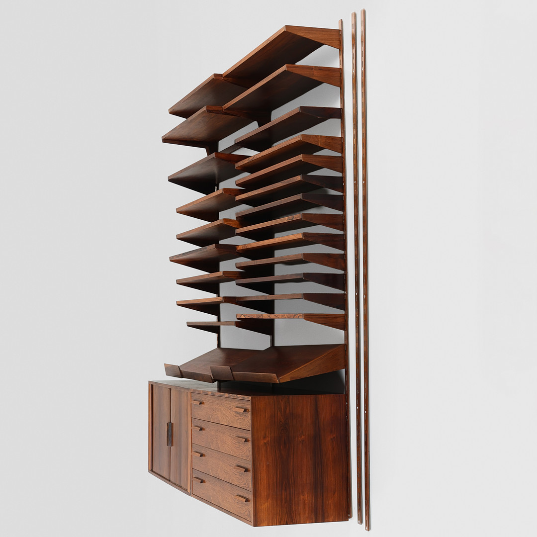 KAI KRISTIANSEN. FM reolsystem af palisander. Hylder, vanger og moduler. 1960'erne (26+5).