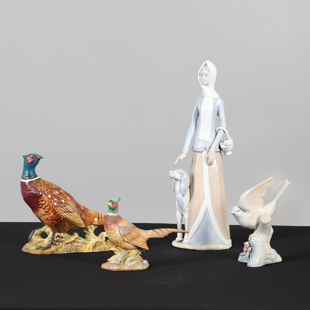 A BESWICK POTTERY MODEL OF A COCK PHEASANT.