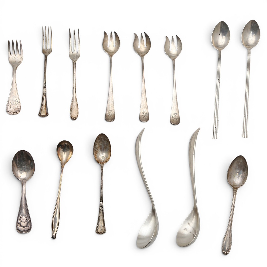 Various silver cutlery items, 20th Century.