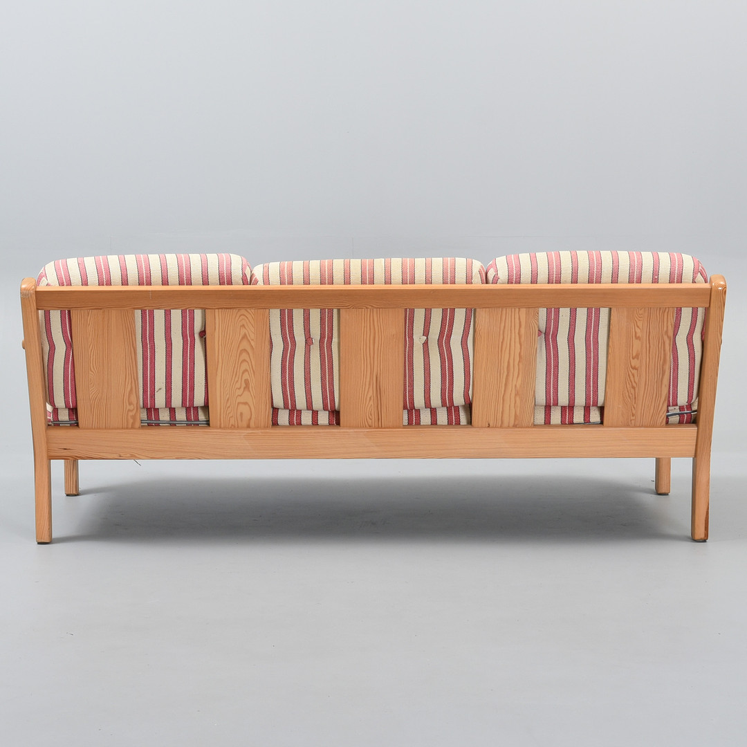 ERIK WØRTS. 'Lima', sofa i fyrretræ. IKEA, Sverige, 1970'erne.