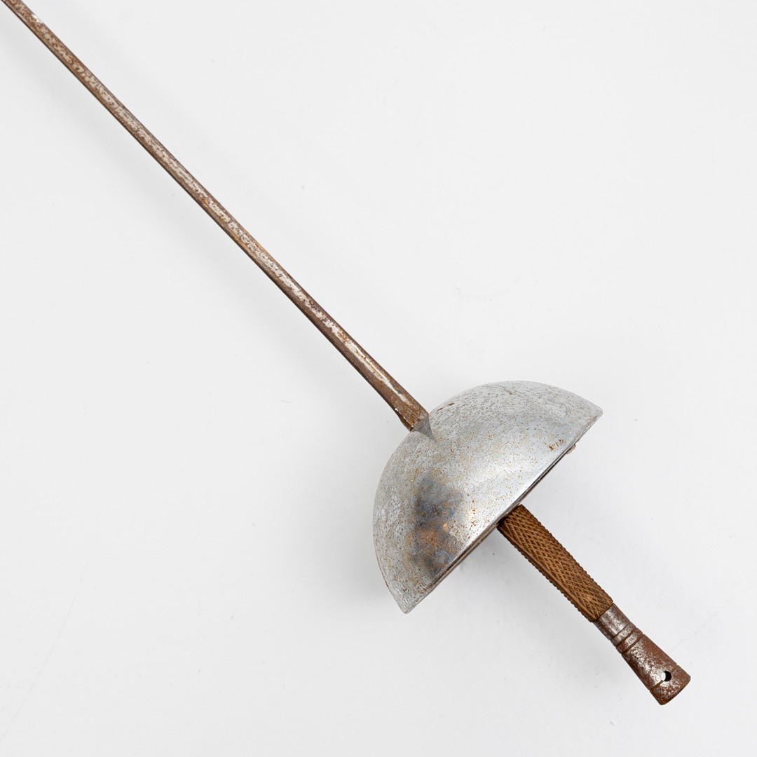 FÄKTNINGSVÄRJA, stål, 1900-tal.