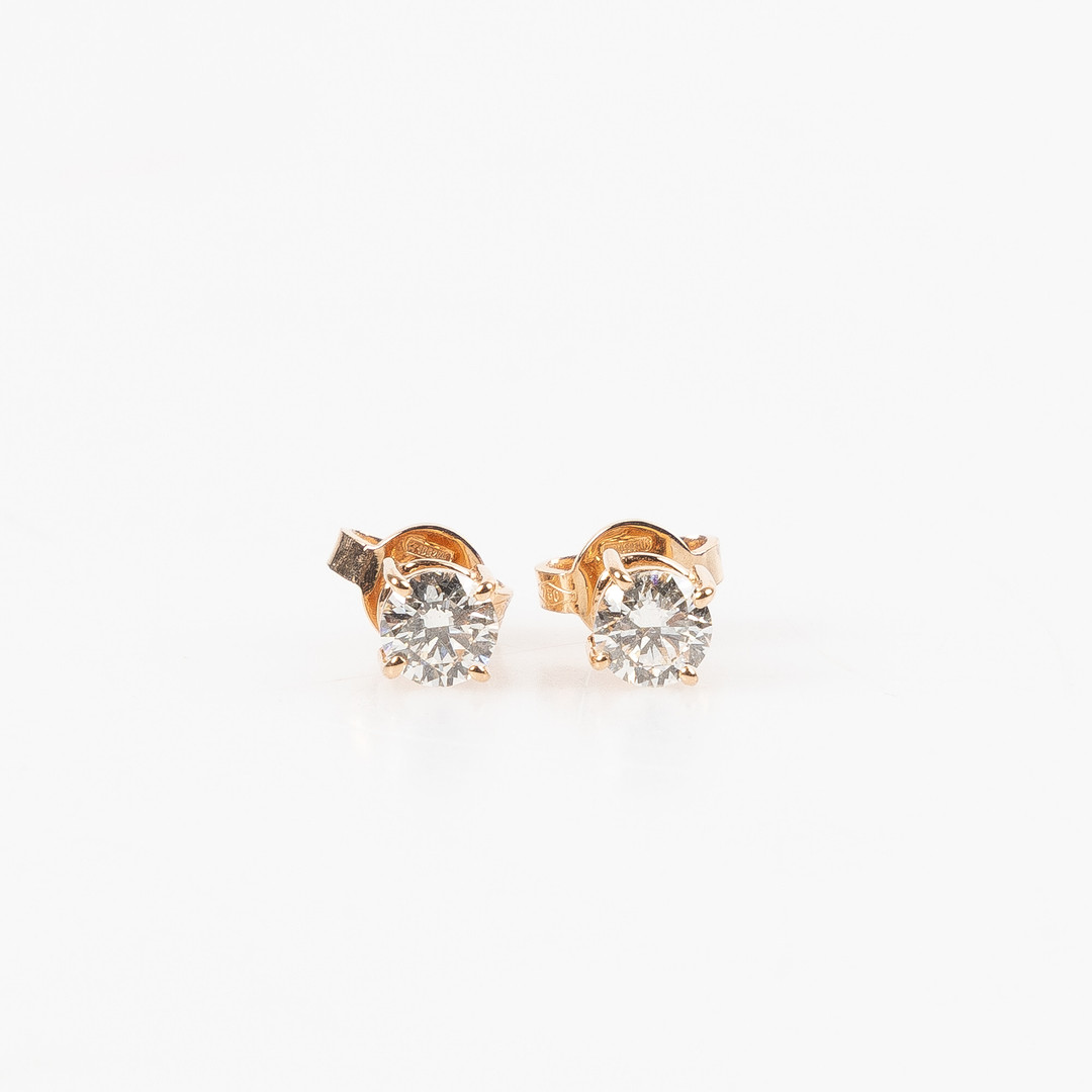 ÖRHÄNGEN, 18K guld med briljantslipade diamanter totalt ca 0.61 ct.