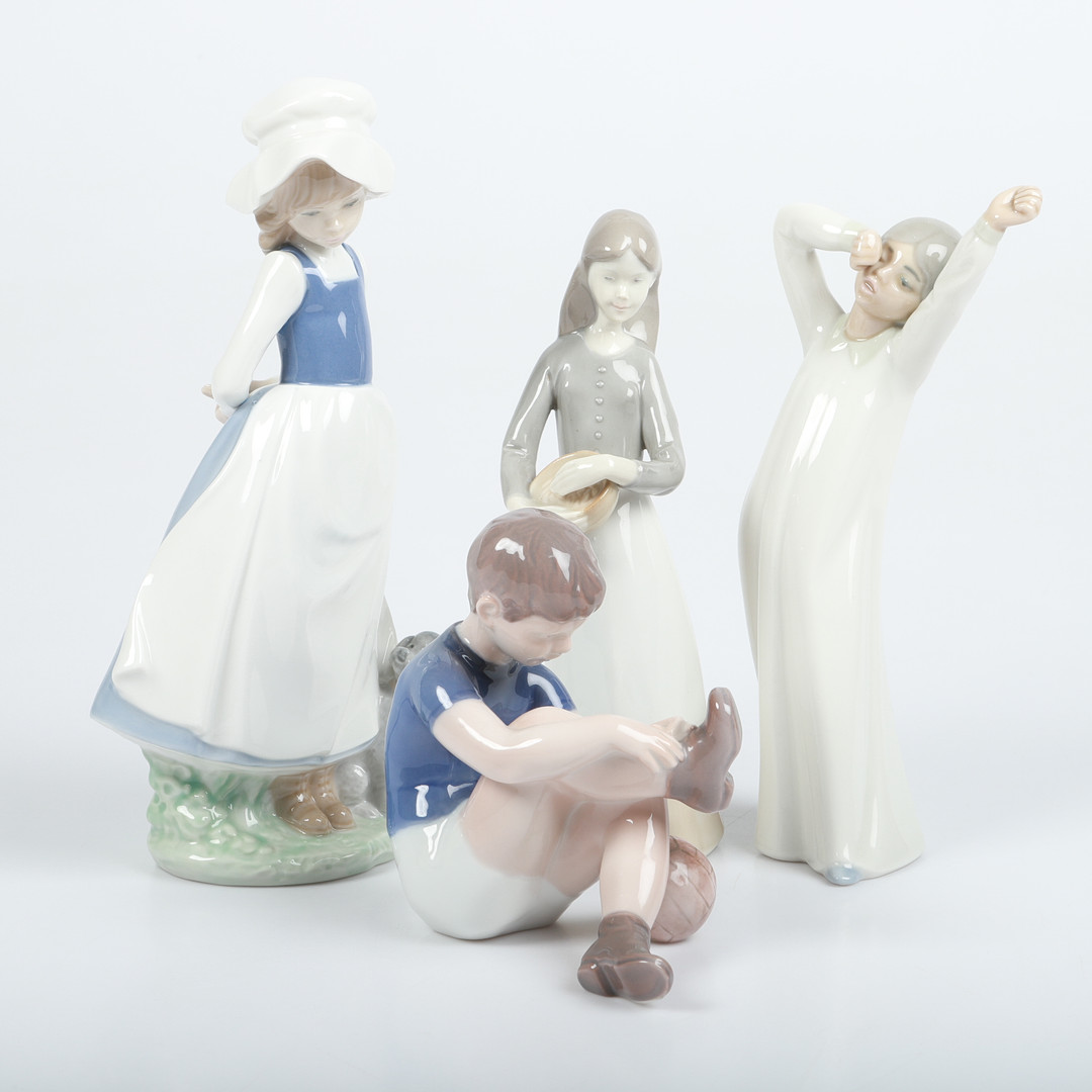 FIGURINER, 4 stycken, porslin, bl. a. Nao och Bing & Gröndahl.