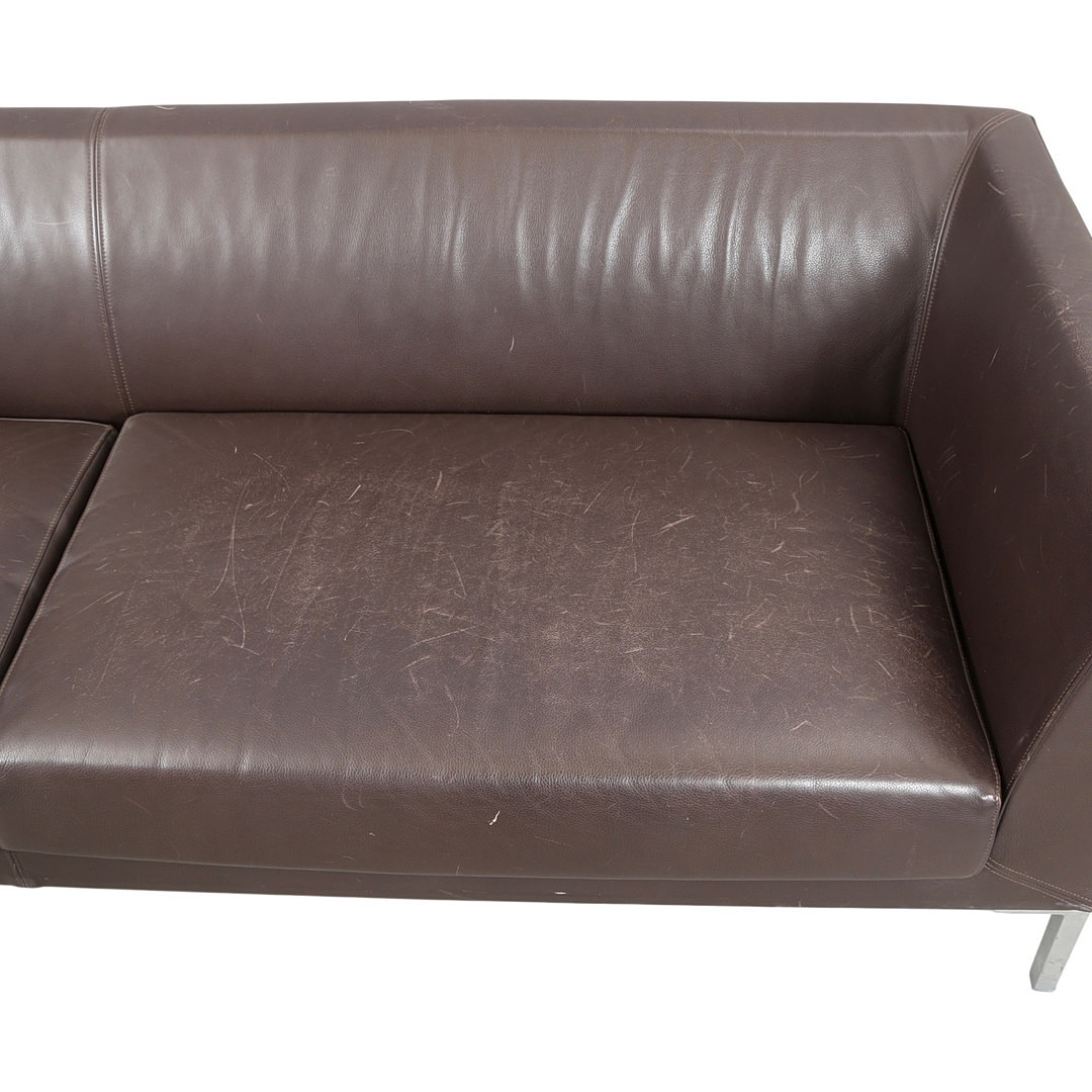 PETER HIORT-LORENZEN & JOHANNES FOERSOM. Paustian. Tre-personers sofa, brunt læder.