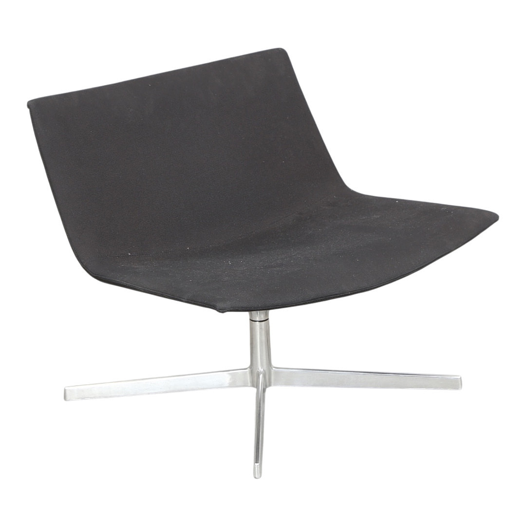 LIEVORE ALTHERR MOLINA. Arper. "Catifa 80" loungestol.