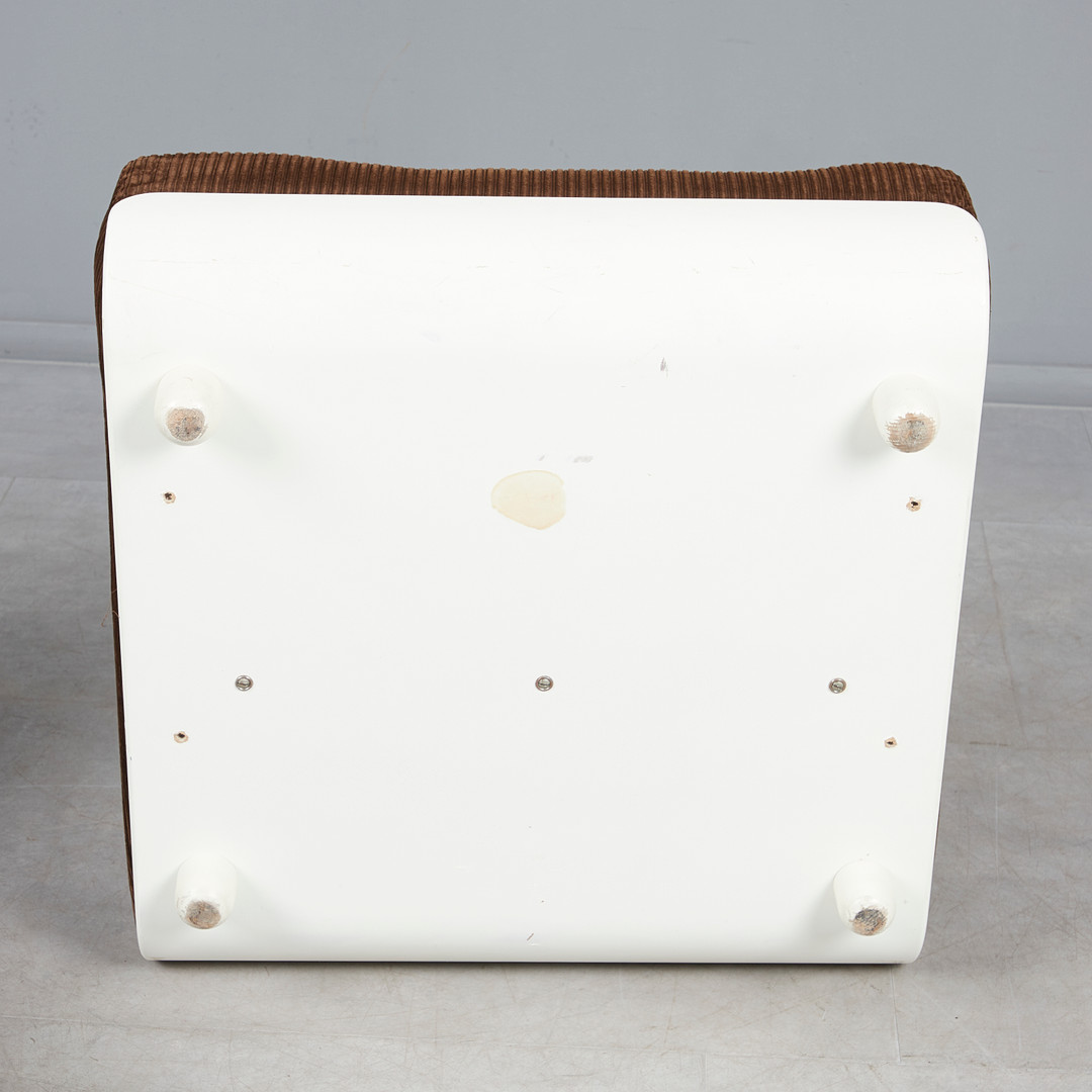 MARIO BELLINI. IM STIL VON. Paar Sessel / Lounge Chairs, Schichtholz, Cordstoff, 1970er Jahre (2).