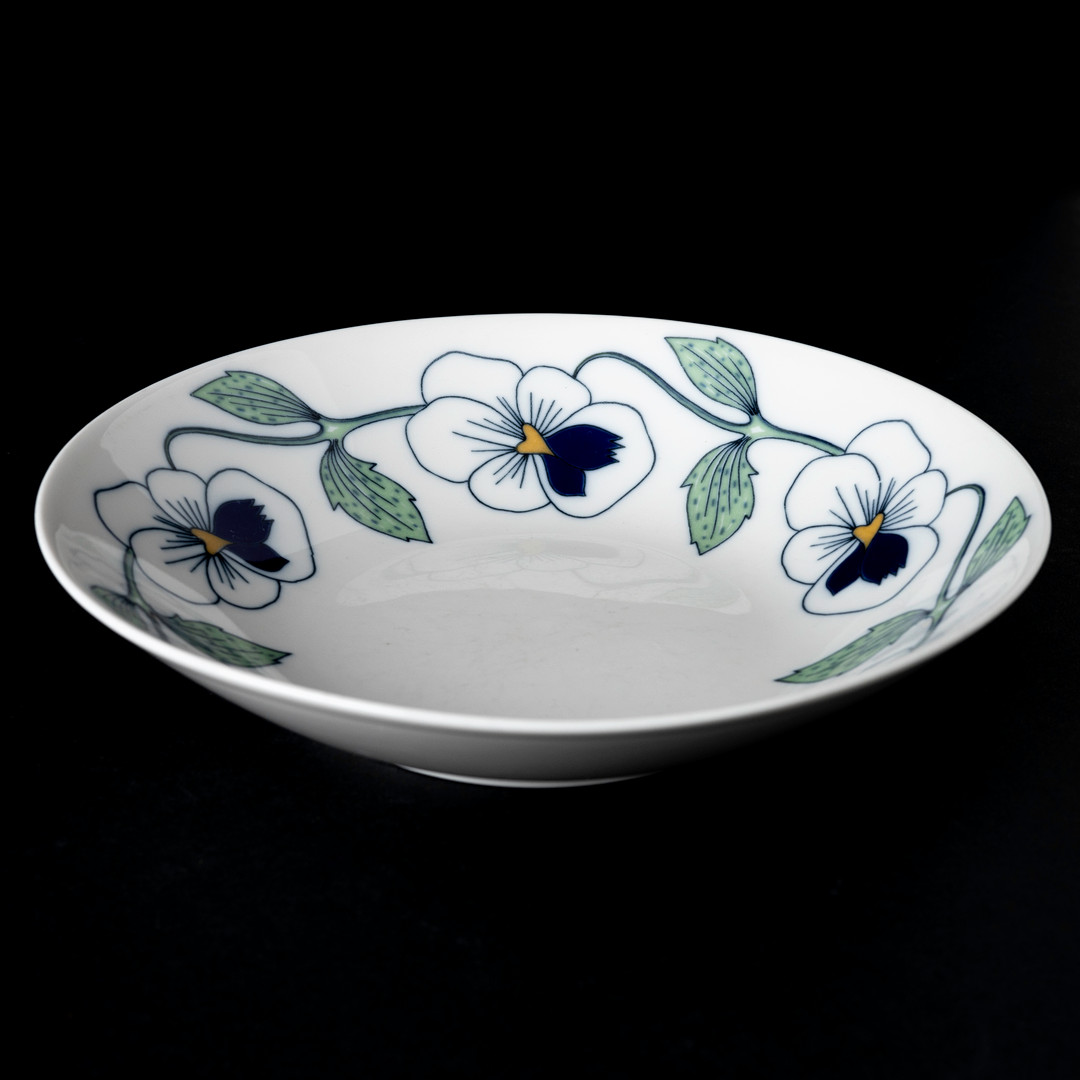 SYLVIA LEUCHOVIUS. Matservis, 31 delar, porslin, "Sylvia", jubileumsservis från 1976, Rörstrand.