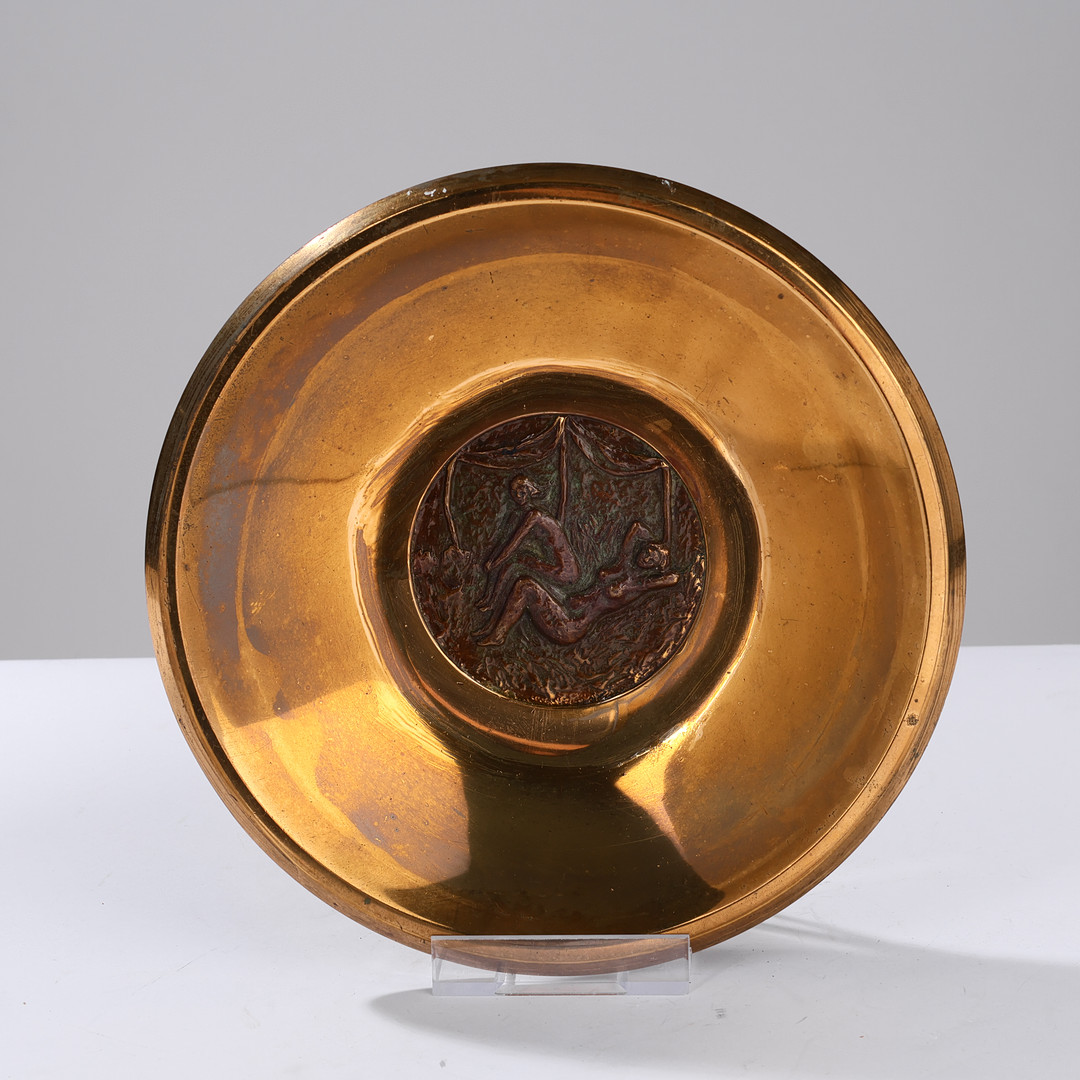 EVAN JENSEN. Fad af poleret bronze, motiv med to kvinder, 275 B, Danmark, 1940'erne.
