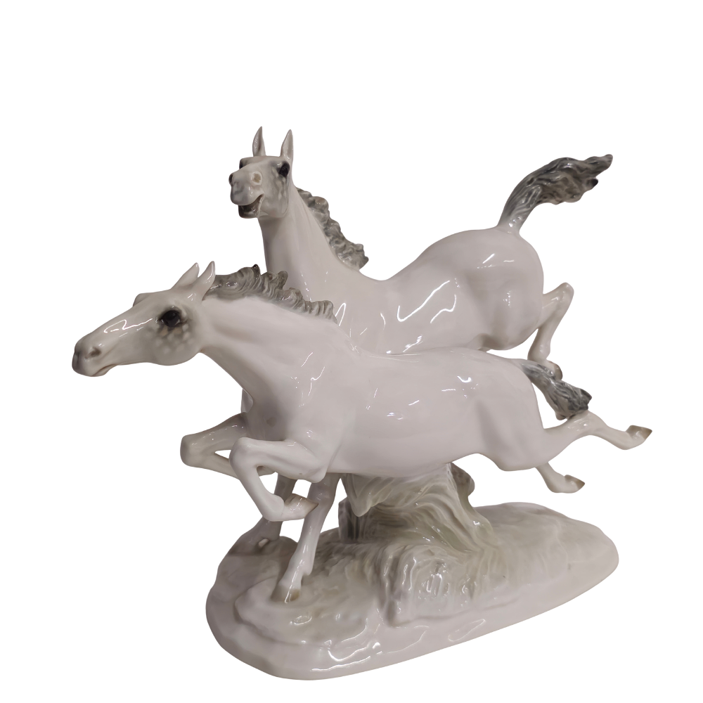 Hutschenreuther selb, "horses in freedom".