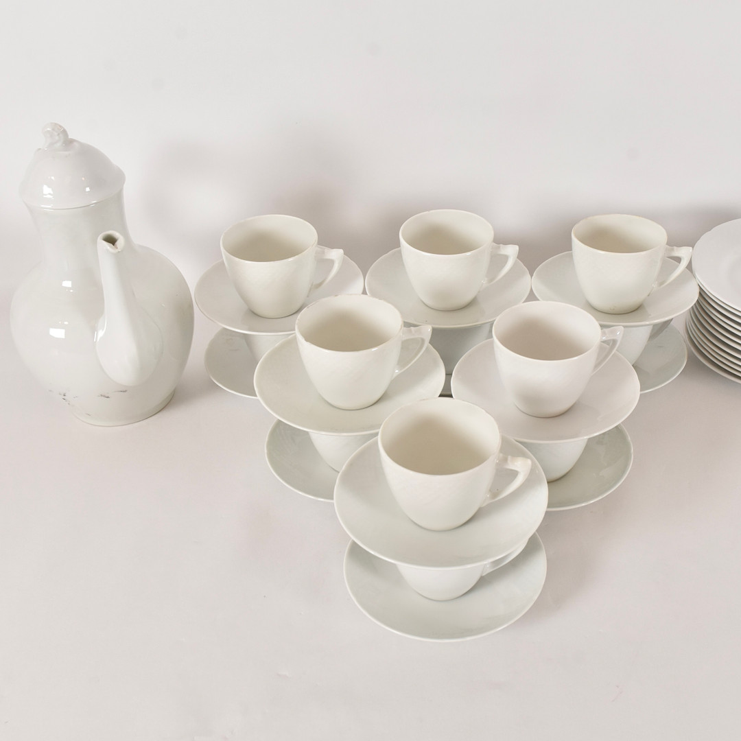 KAFFESERVISDELAR, 25 delar, porslin, B&G.