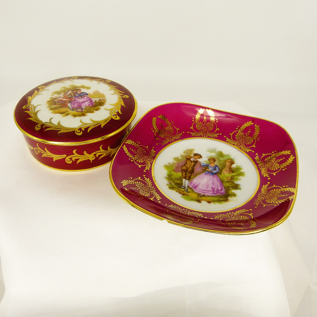 MEISSNER PORCELAIN BOX AND SAUCER.