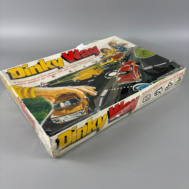 MATCHBOX SUPERFAST RACE SET, DINKY WAY SET.