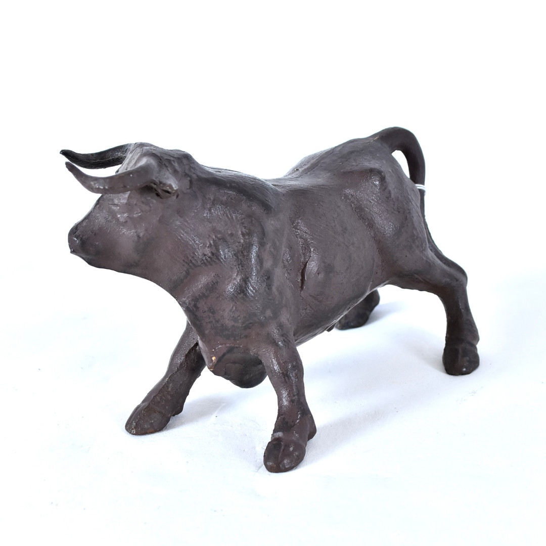 SKULPÅTUR, järn, "Tjur", 1900-tal.