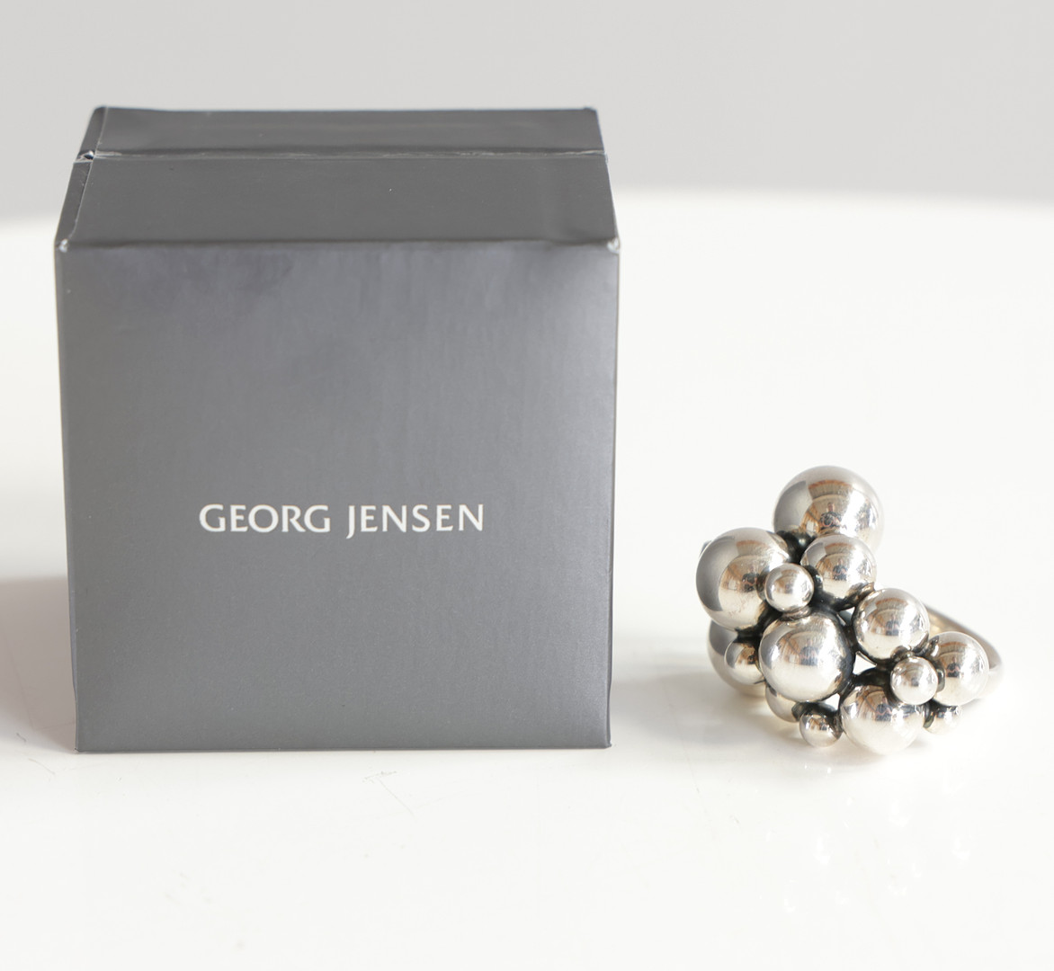 GEORG JENSEN. “Moonlight Grapes”, ring af sterlingsølv. Stemplet, 'GJ 925 S.
