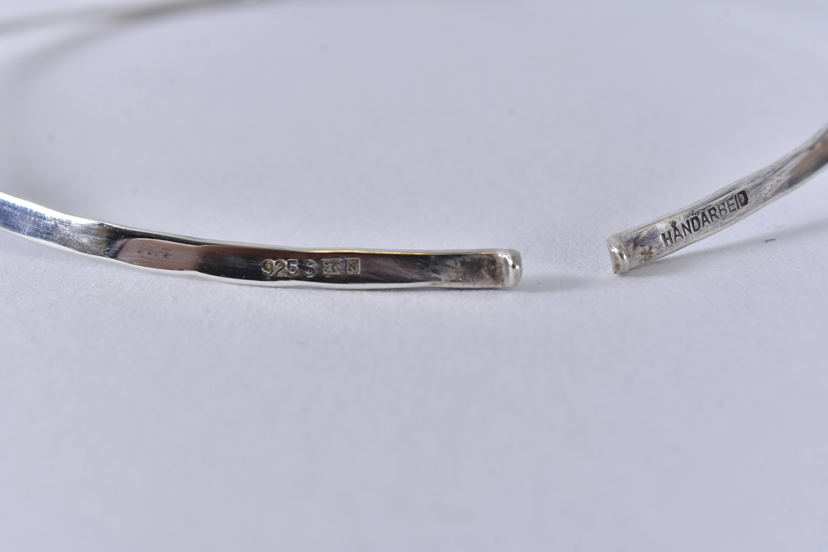 EINAR MODAHL. halsring, sterlingsilver, Oslo.
