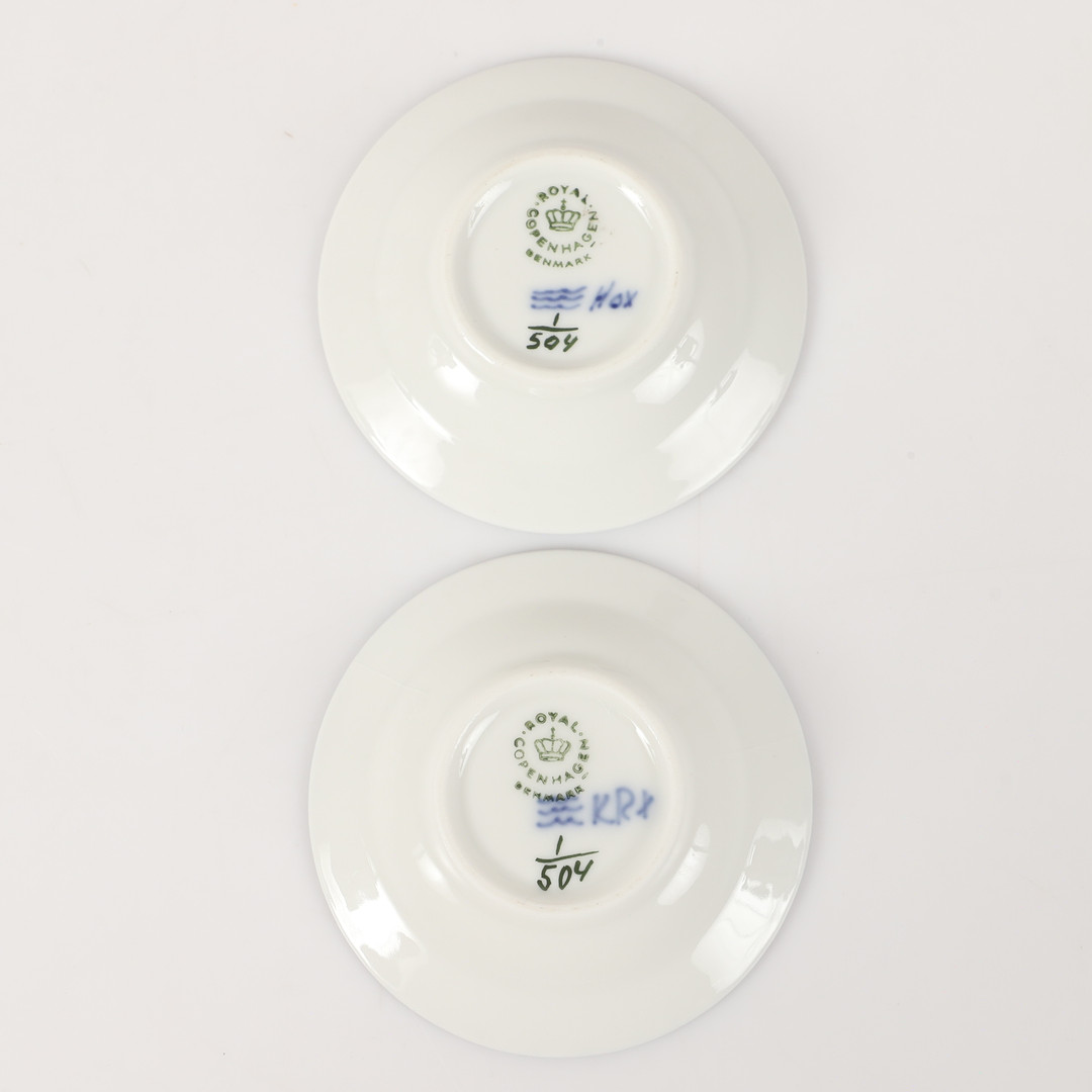SERVISDELAR, 7 stycken, "Musselmalet", porslin, Royal Copenhagen, Danmark.