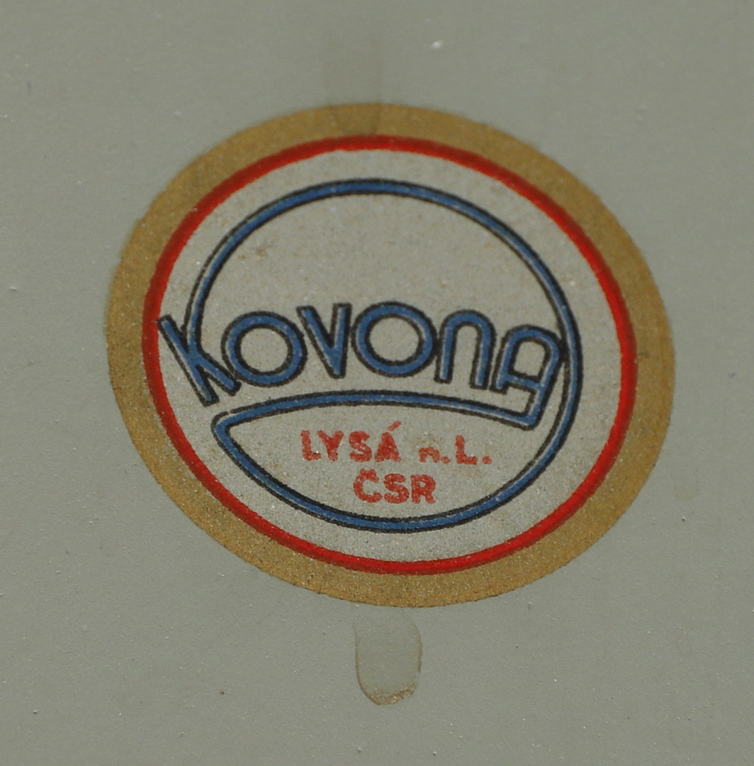 SÄNGBORD, ett par, metall, Bauhaus, Kovona, Tjeckoslovakien, 1940/50-talet.