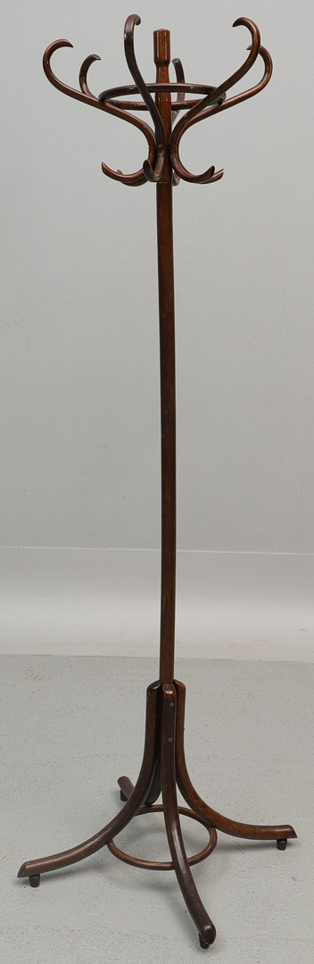 TAMBURMAJOR, böjträ, Thonet-stil, 1900-talets första hälft.