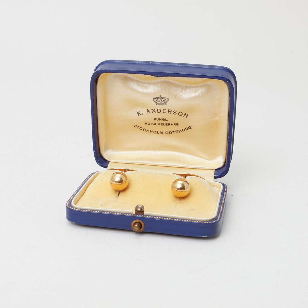 MANSCHETTKNAPPAR, 1 par, 18k guld, vikt ca 4,7 gram.