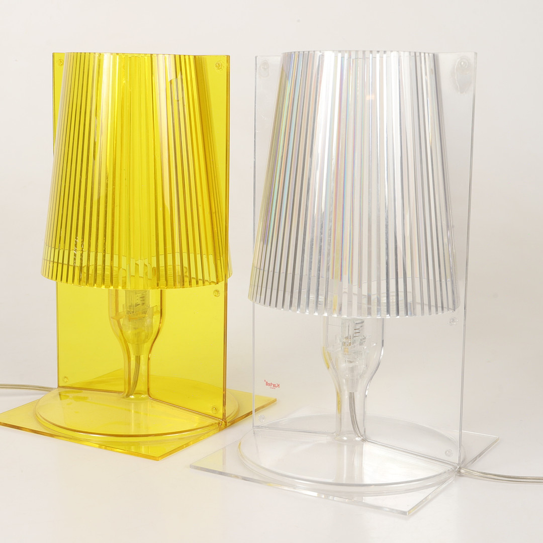 FERRUCIO LAVIANI. Bordslampor, 2 stycken, "Take", plast, Kartell.