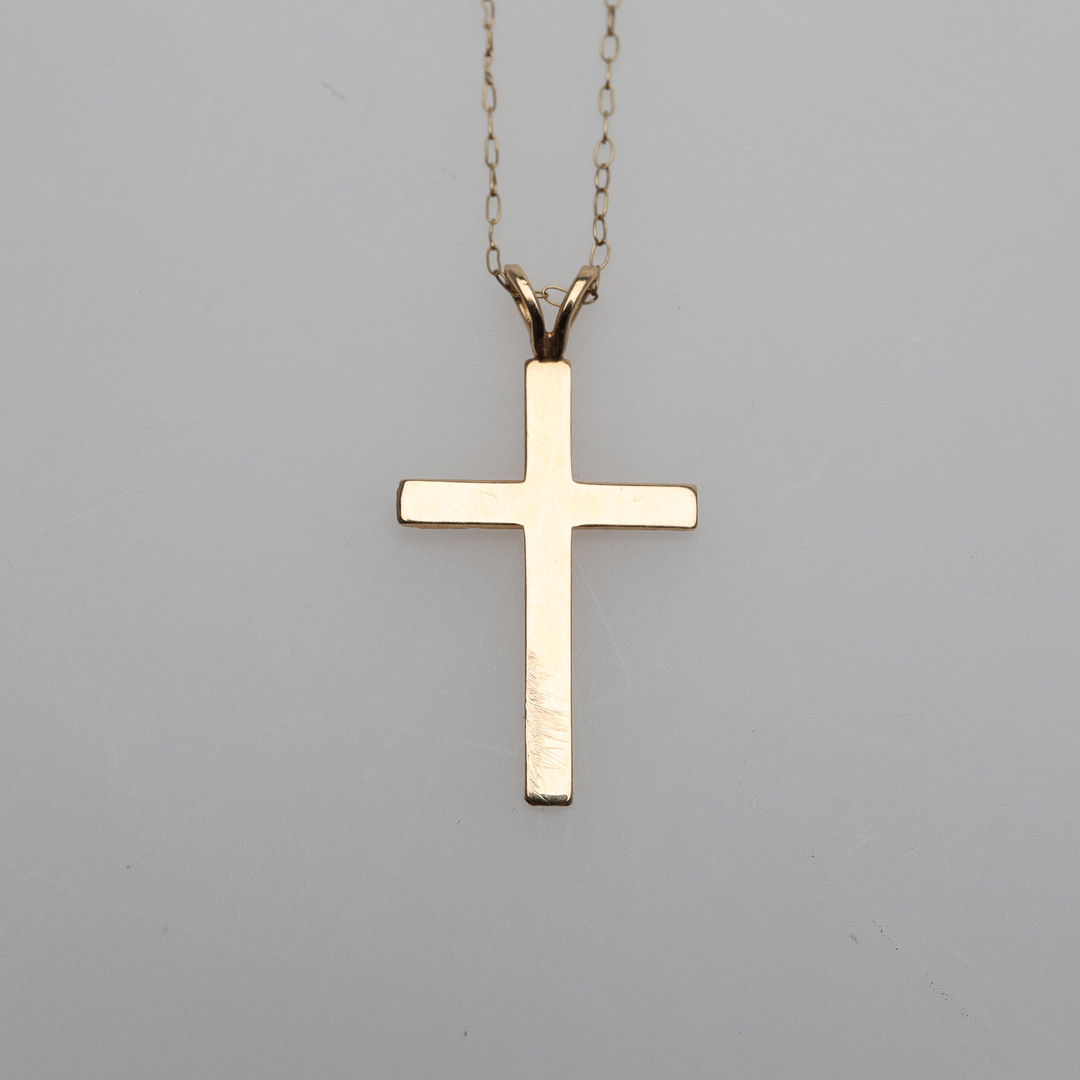 SMYCKEN 3 delar 14K guld bruttovikt ca 2,3 gram.
