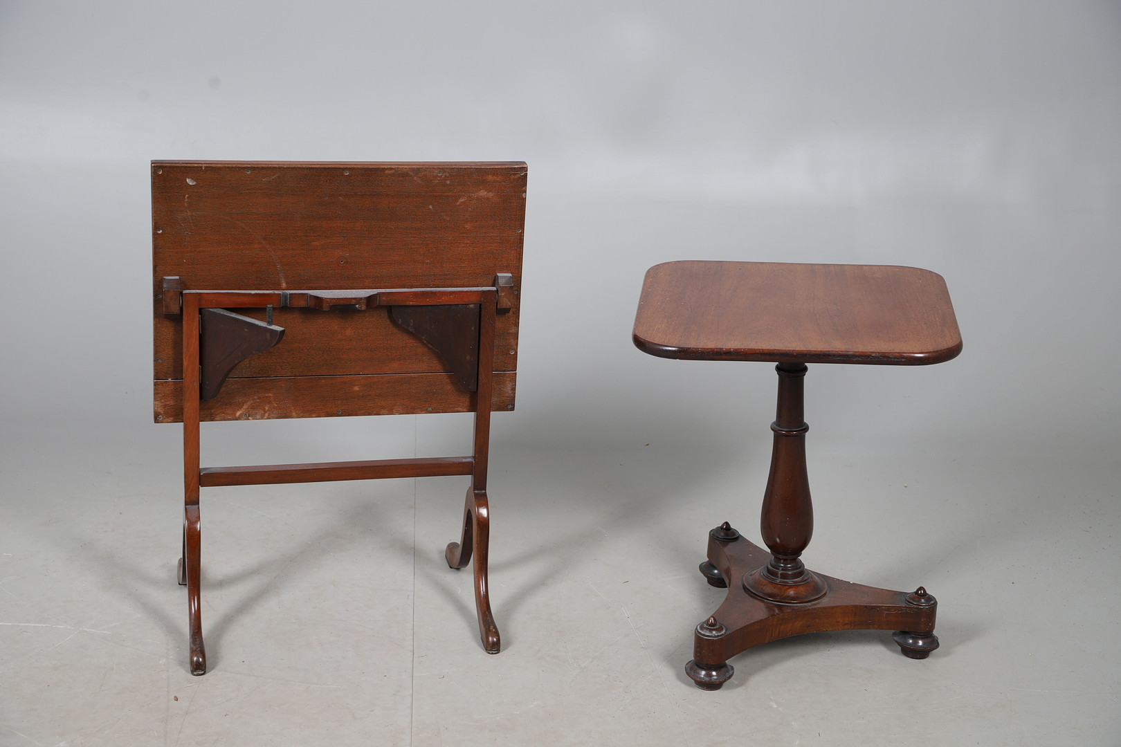 A NINETEENTH CENTURY MAHOGANY LOW TABLE AND FOLDING FIRESCREEN.