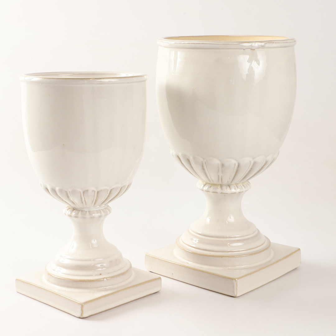 URNOR, 2 stycken, porslin, 1900/2000-tal.