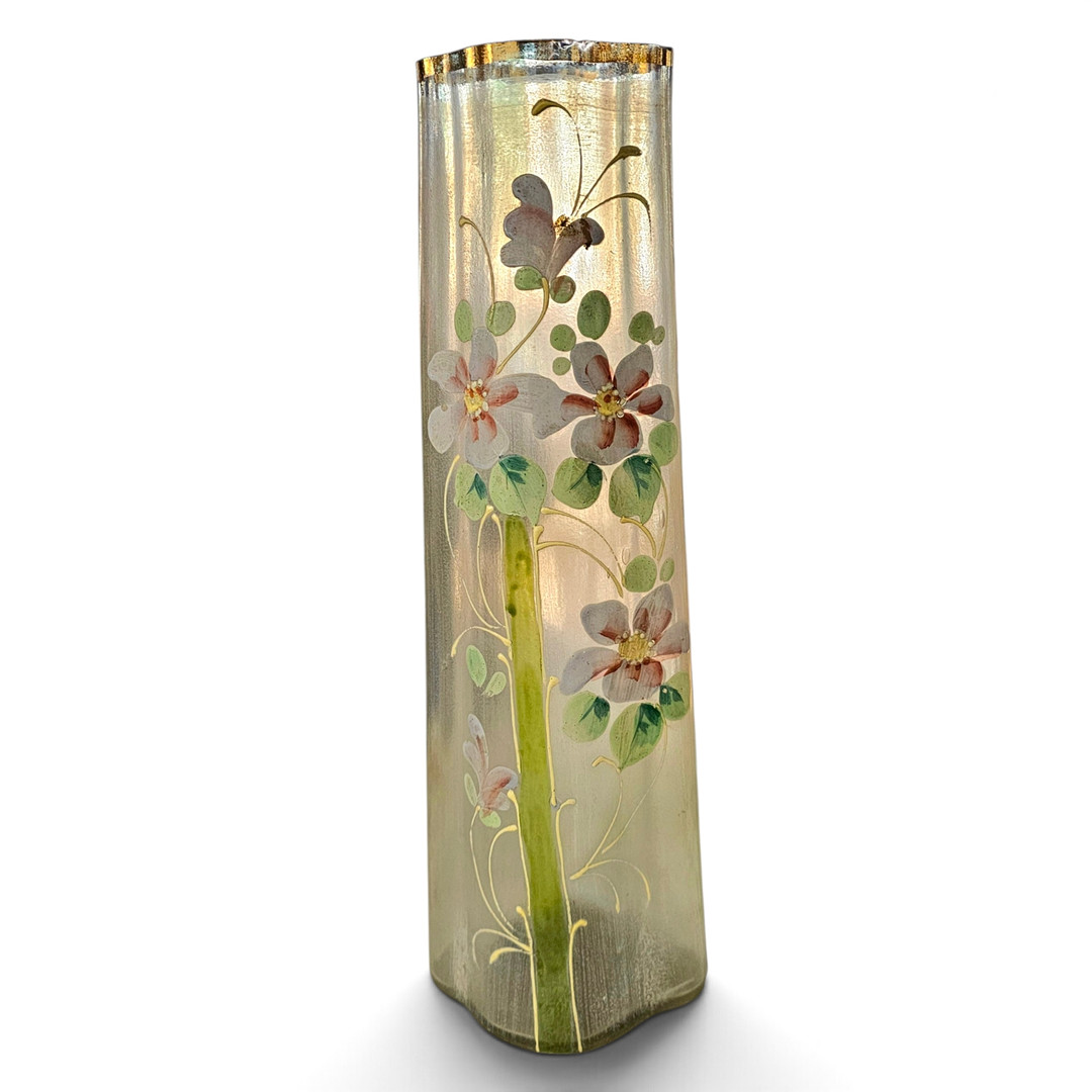Jarrón Modernista en cristal glaseado y decorado a mano con motivos florales.