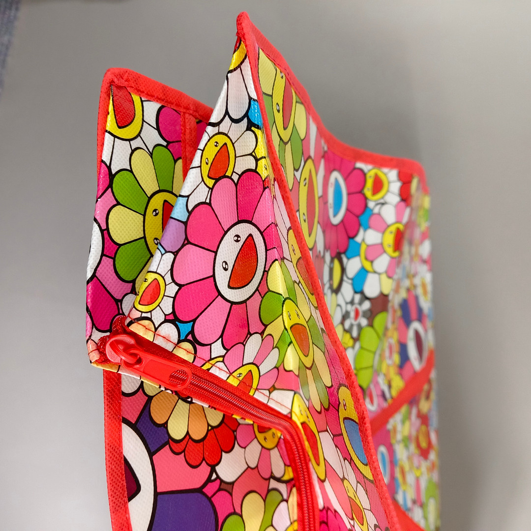 MURAKAMI, TAKASHI. Shopping Bag "Flowers", bunte Tragetasche.