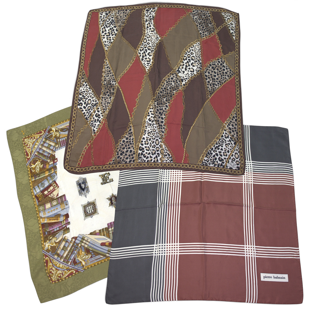 SCARVES, 3 st. siden, Oscar de la Renta, Pierre Balmain, Anna Valerie Adolf.