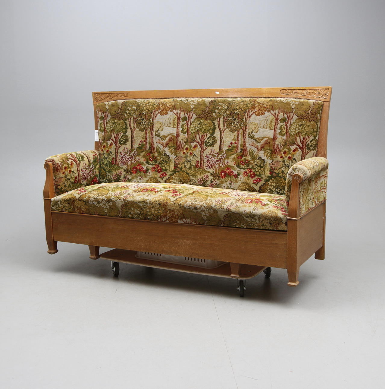 UTDRAGSSOFFA, Jugend, 1900-talets första kvartal.