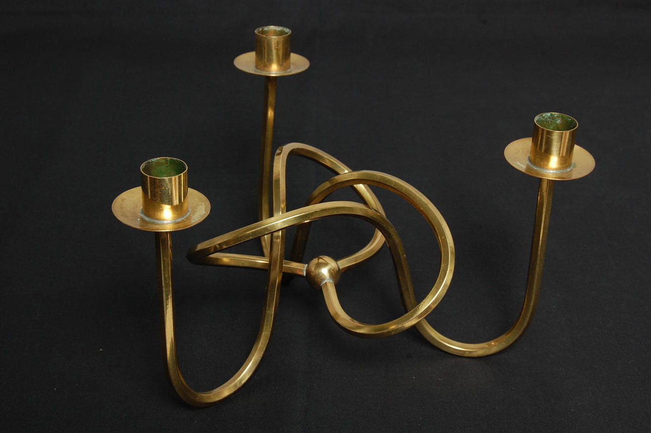 LJUSSTAKE, " Knuten " Josef Frank Firma Svensk Tenn, formgiven 1938.