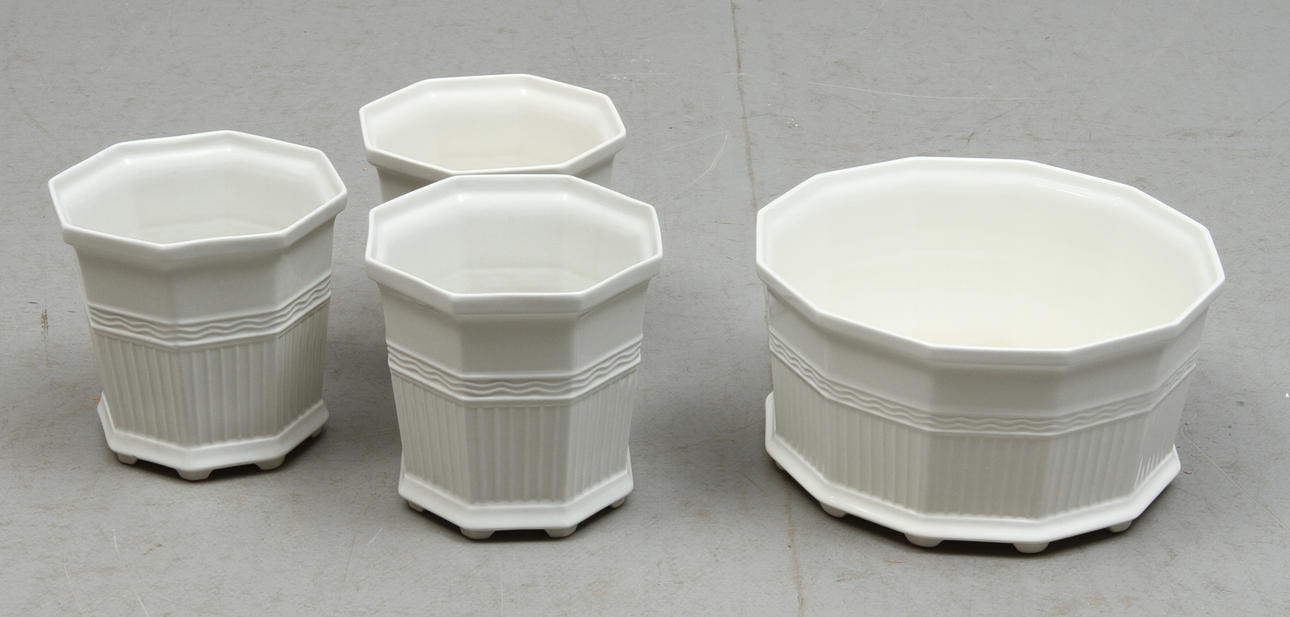 YTTERFODER, 3+1 st, porslin, Prins Eugens Waldermarsudde, Gustavsberg och Rörstrand.