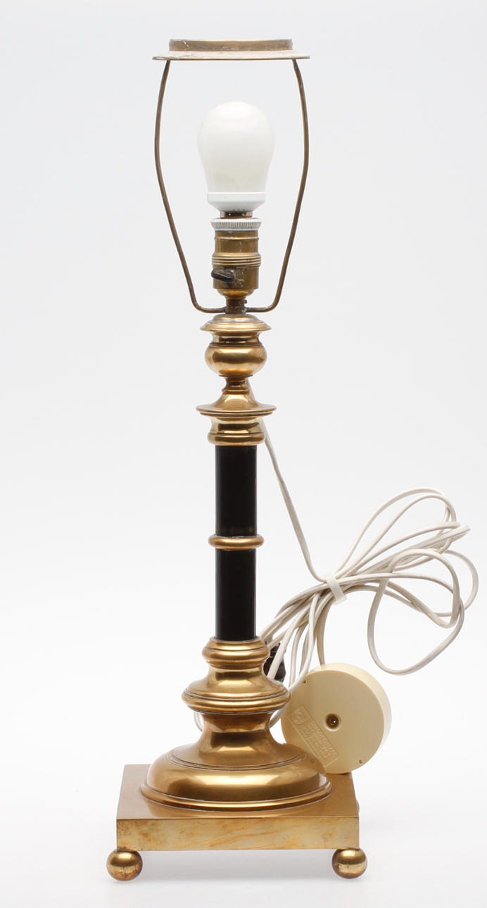 BORDSLAMPA, mässing, Skultuna, "NO 40", 1900-tal.