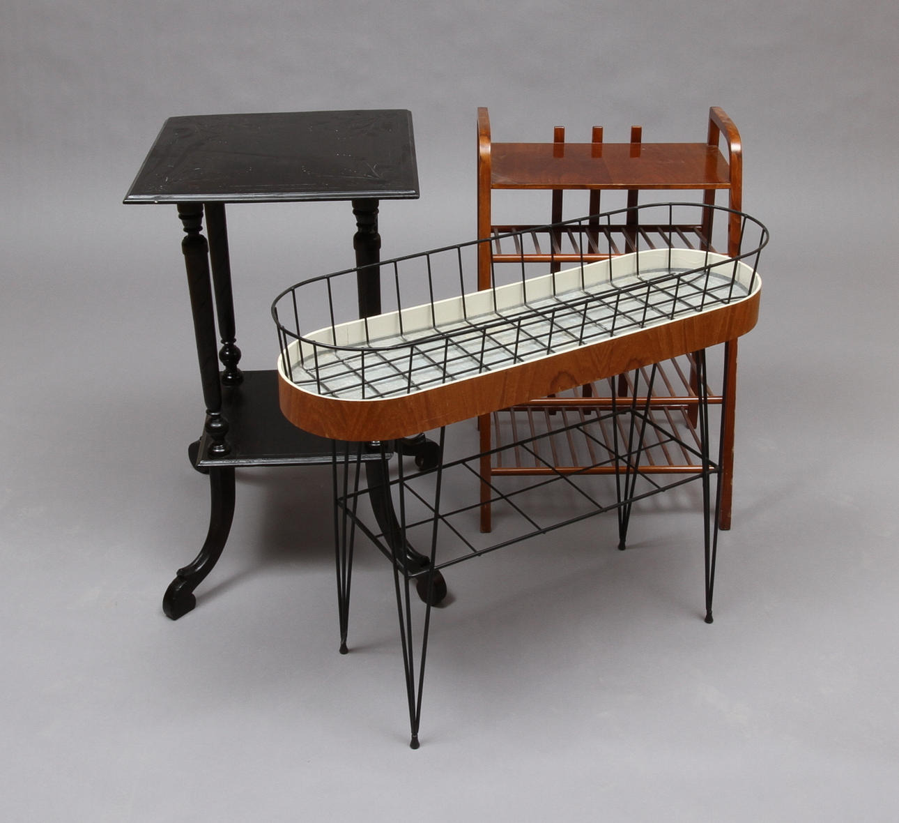 BLOMBORD, TIDNINGSSTÄLL, BORD.