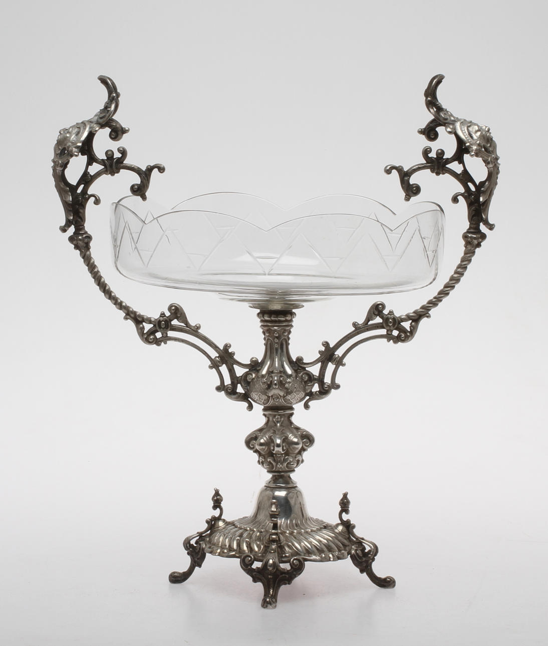 SKÅL på fot, nysilver med glasskål, A G. Dufva, omkring 1900.